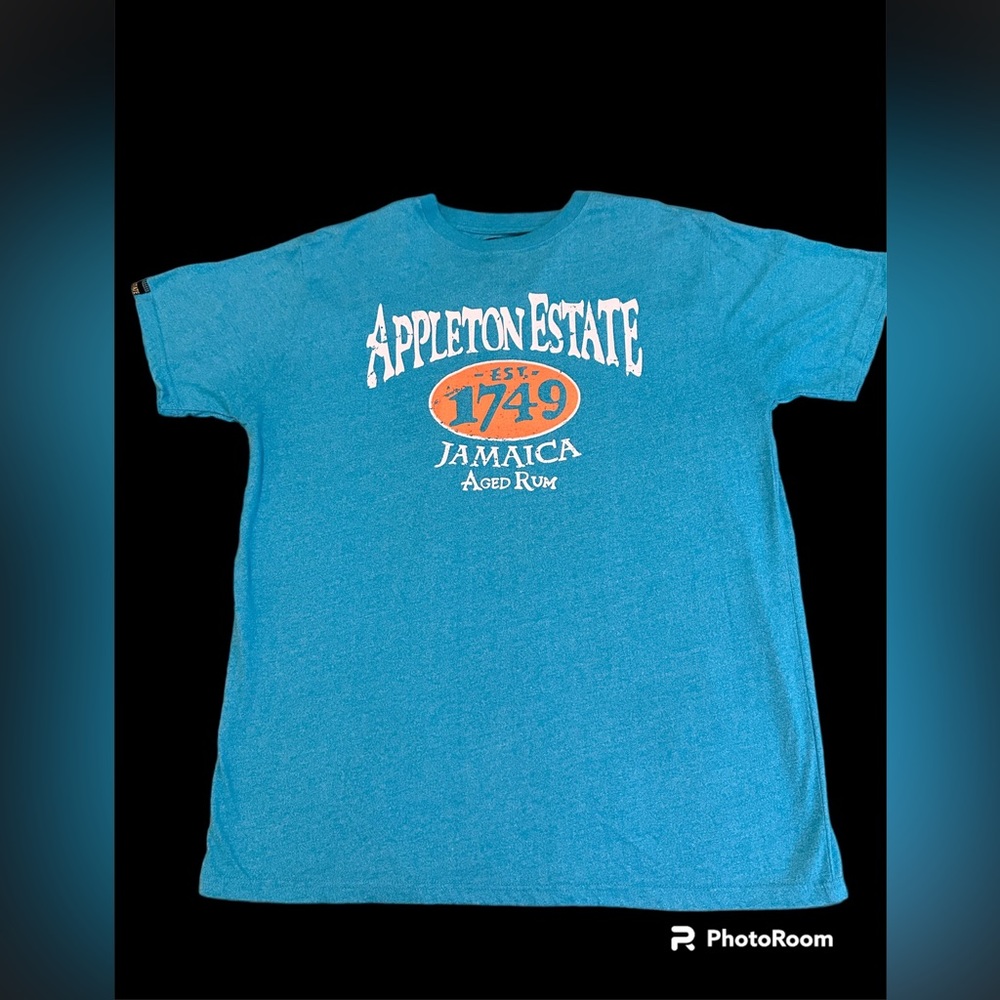 UEC- Men’s Jamaica Appleton Rum Estate T-Shirt in size XL. 100% Organic Cotton